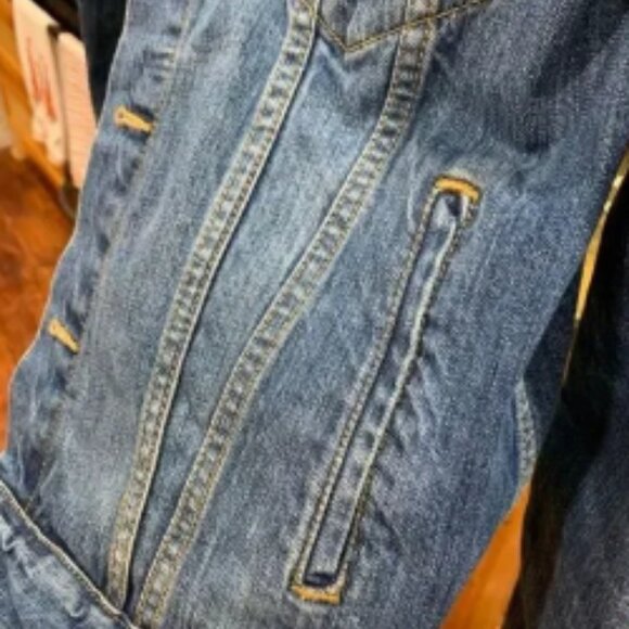 Levi’s 2012 Trucker Denim Jacket - Medium Wash - Men’s Small … - Picture 5 of 9
